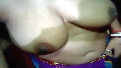 Huge Boobs And Bengali Boudi In Showing Big Boobs For Hubby
