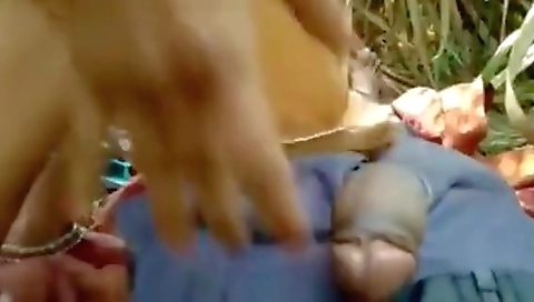 Dost Ki Desi Mousi Ko Khel Me Lejakar Choda