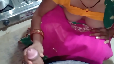 Kichen Fucking With Boy With Indian Bhabhi