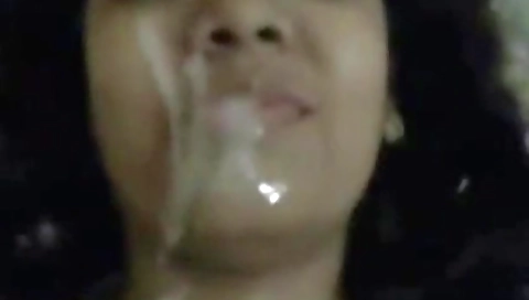 Desi Blowjob An Cumshot In Slowmo