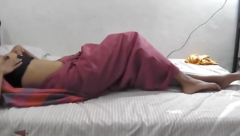 Indian College Girl Ananya Ready To Fuck With Her Best Friend