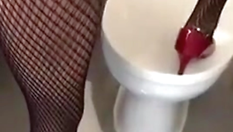 Mature Boss Seduce Her Employee