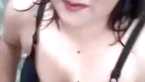 Hot Pakistani Housewife Sucking Dick Of Her Husband’s Friend