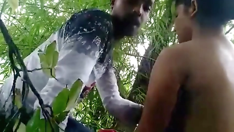 Desi Girlfriend Sucking Dick Of Her Boyfriend Outdoors