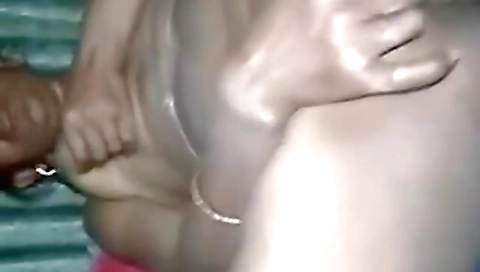 Bengali Slum Wife Dildoing Pussy With Carrot