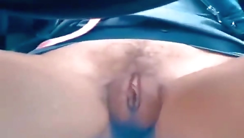 Squrting In Car