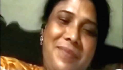 Desi Mature Pussy Show With A Sloppy Handjob