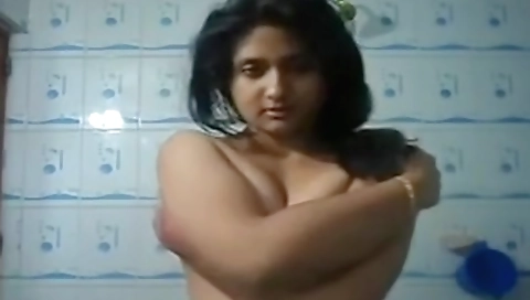 Bengali teen 18+ College Girl Striptease Selfie Mms Video