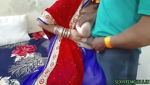 Desi Sasur Ne Apni Hi Bahu Ko Choda
