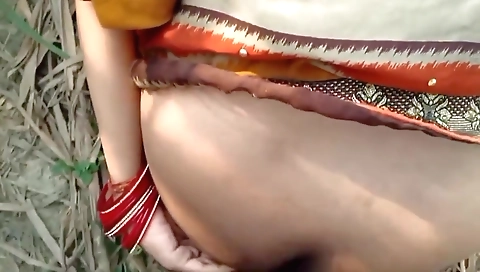Khet Me Bula Kar Girlfriend Ko Choda Desi Village Outdoor