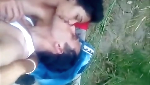 Beautiful Village Lovers Outdoor Cot Sex Video