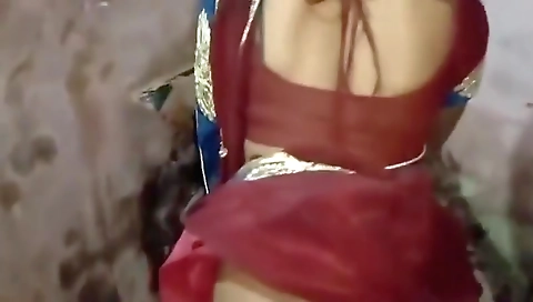 Indian Bhabhi And Hot Indian - Hot Bhabhi Se Kapde Utarbaye Or Bola Ki Mujhe Sex Karna He