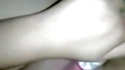 Horny Paki Bhabhi Masturbating Pussy With A Powder Bottle