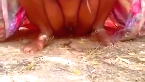 Dehati Outdoor Peeing Xvideo