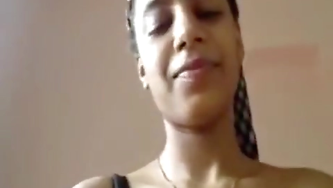 Tamil Ponnu Nude Selfie