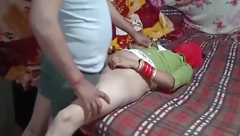 Indian Desi Bhabhi, Desi Bhabhi And Indian Bhabhi - Bhaiya Ke Jaate Hi Bhabhi Se Lund Hilwaya Or Chudai Kari