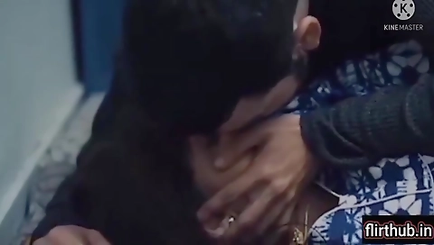 Chalu Bhabi Ne Apne Dewar Ko Sex Karna Sikhaaya