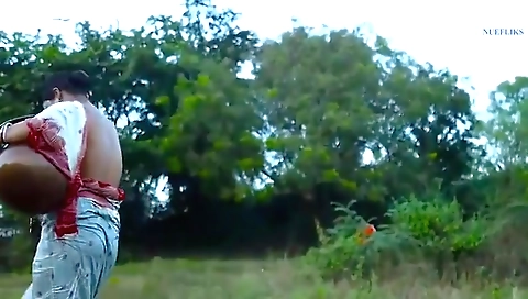 Desi Hot Aurat Ke Jungle Me Nakhre Hindi Sex