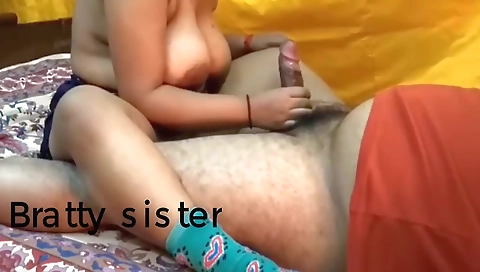 Indian Desi Bhabhi, Indian Bhabhi And Desi Bhabhi - Desi Ultra Close-up Homemade Blowjob, Mms