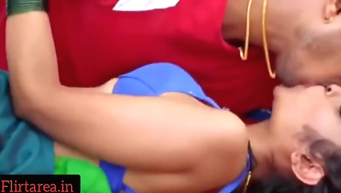 Sexy Bhabhi Ko Jhule Pe Litakar Pel Diya