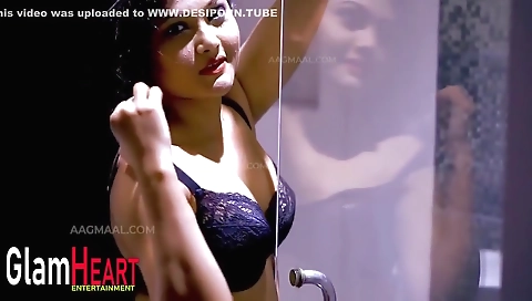 Urvashi Song – Dance Sex