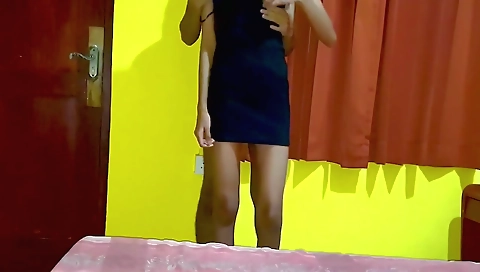 Desi Bhabhi And Sri Lankan - Campus Girl Fuck With Her Best Friend 