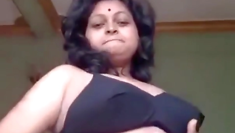 Beautiful Horny Bengali Unsatisfied Boudi Fingering