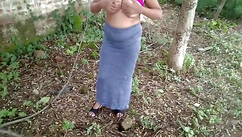 I See Best Friend Step sister On Road Side Then I Took Her Hotel Room Fuck Her Hard Till Pussy Crempie