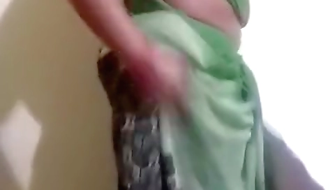 Desi Indian And Indian Bhabhi In Girl Orgasms After Masturbation