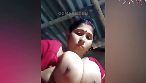 Desi Aunty - Excellent Sex Video Big Tits Unbelievable , Take A Look