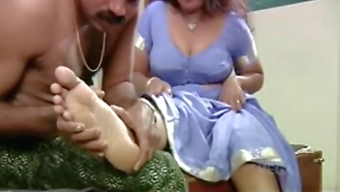 Indian Aunty - Satin Silk 600