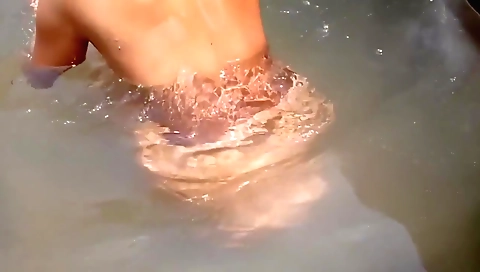 Everbest Babita Singh Bathroom Mms Viral Xxx Outdoor Bathing Video