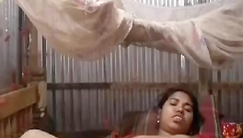Bangladeshi Village Slut Showing Naked Pussy On Cam