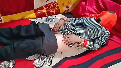 Indian Village Bhabhi First Time Sex Darty Hindi Audio