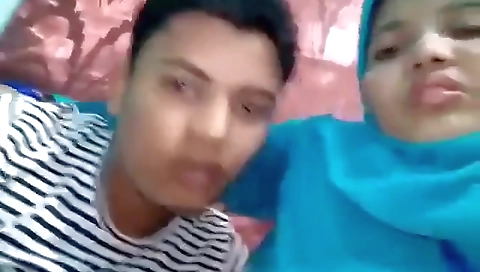 Bangladeshi College Lover Sucks On Her Boobs