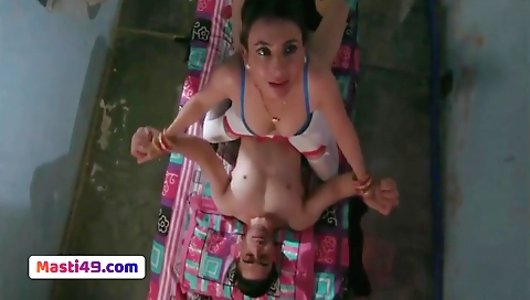 Very Hot Sexy Bed Scene-aag Lag Gai