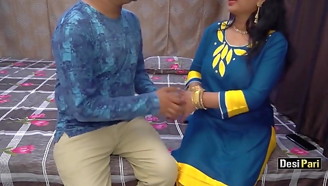 Desi Pari In Aunty Fucked For Money With Clear Hindi Audio