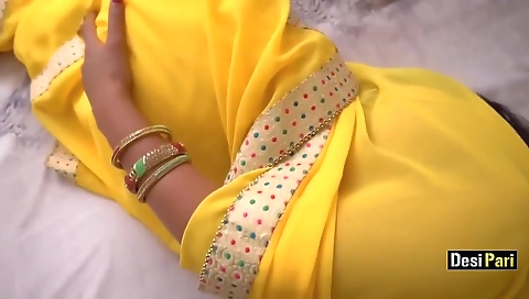 Desi Pari In Hot Indian Bhabhi Has Big Boobs And A Sweet Pussy