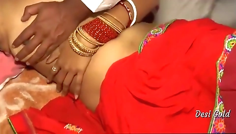 Indian Hot Sexy Bhabhi Ko Massage Ke Bhane Muh Me Lund Diya