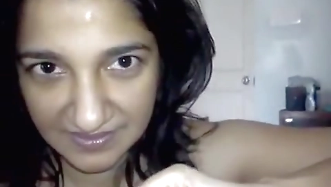 Pakistani Sex Video Of Muslim Bhabhi Giving Perfect Blowjob
