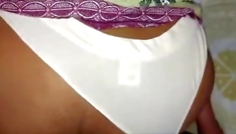 Hot teen 18+ Amateur Couple Hard Fuck අල්ලපු ගෙදර නංගිට හිකුවා කැරි පුක