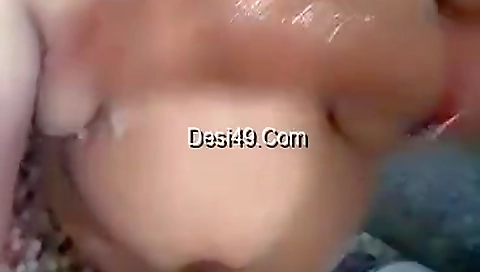 Today Exclusive- Desi Girl Showing Her Big Boobs
